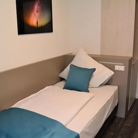 Bawue 3* Stuttgart